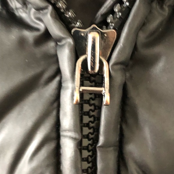 Parka brand name Dawn Levy .. Fill: 80% Down, 20% Feathers. - Picture 8 of 9